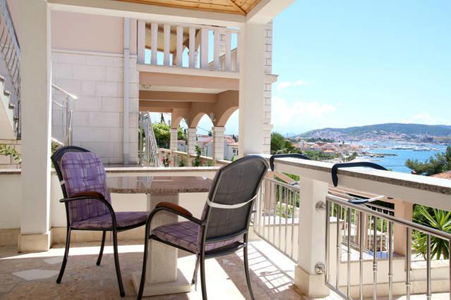 Villa Rosanda Apartments Trogir Extérieur photo