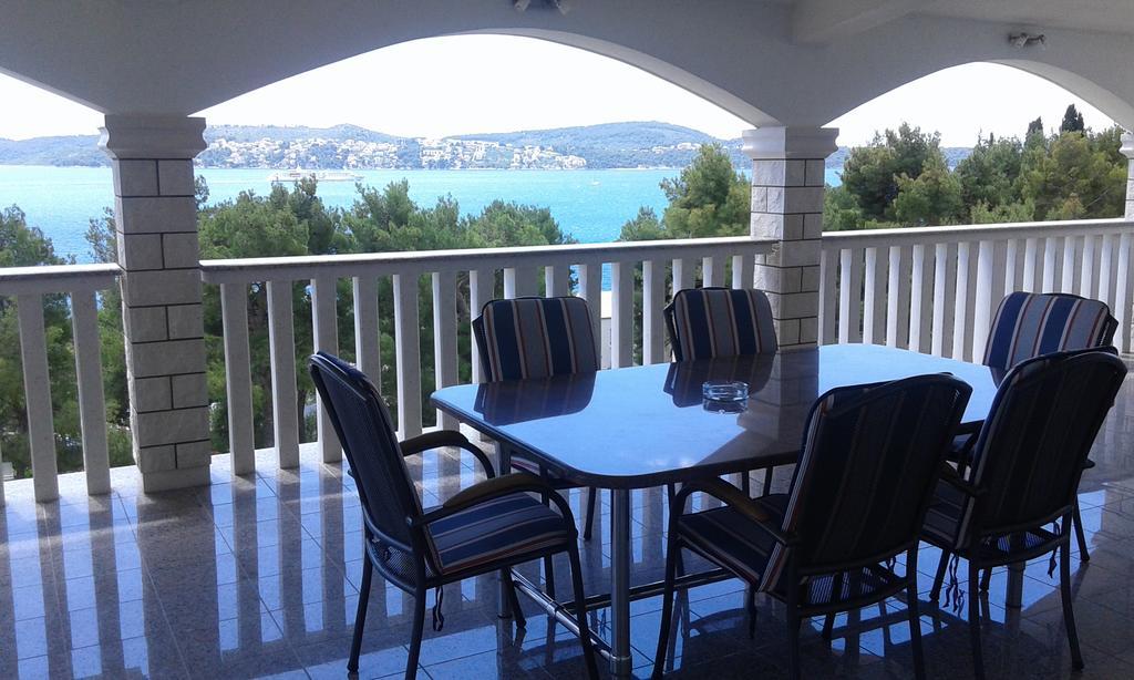 Villa Rosanda Apartments Trogir Extérieur photo