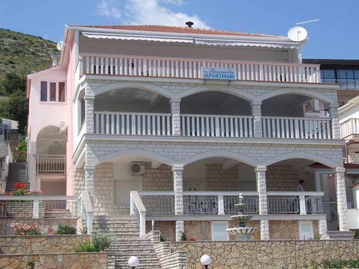 Villa Rosanda Apartments Trogir Extérieur photo